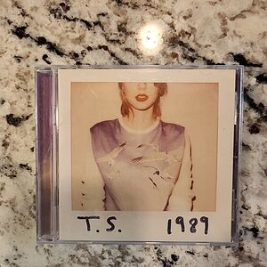 Taylor Swift Audio CD - T.S. 1989